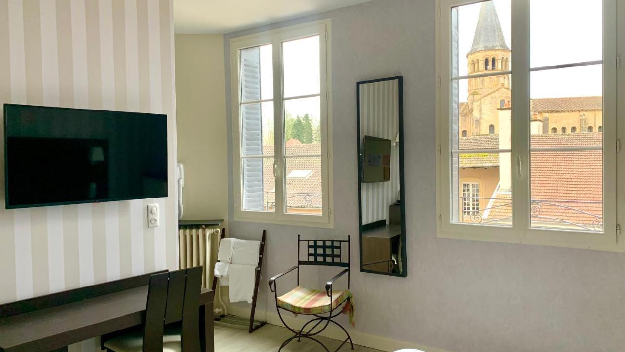 De La Basilique Hotel 3*