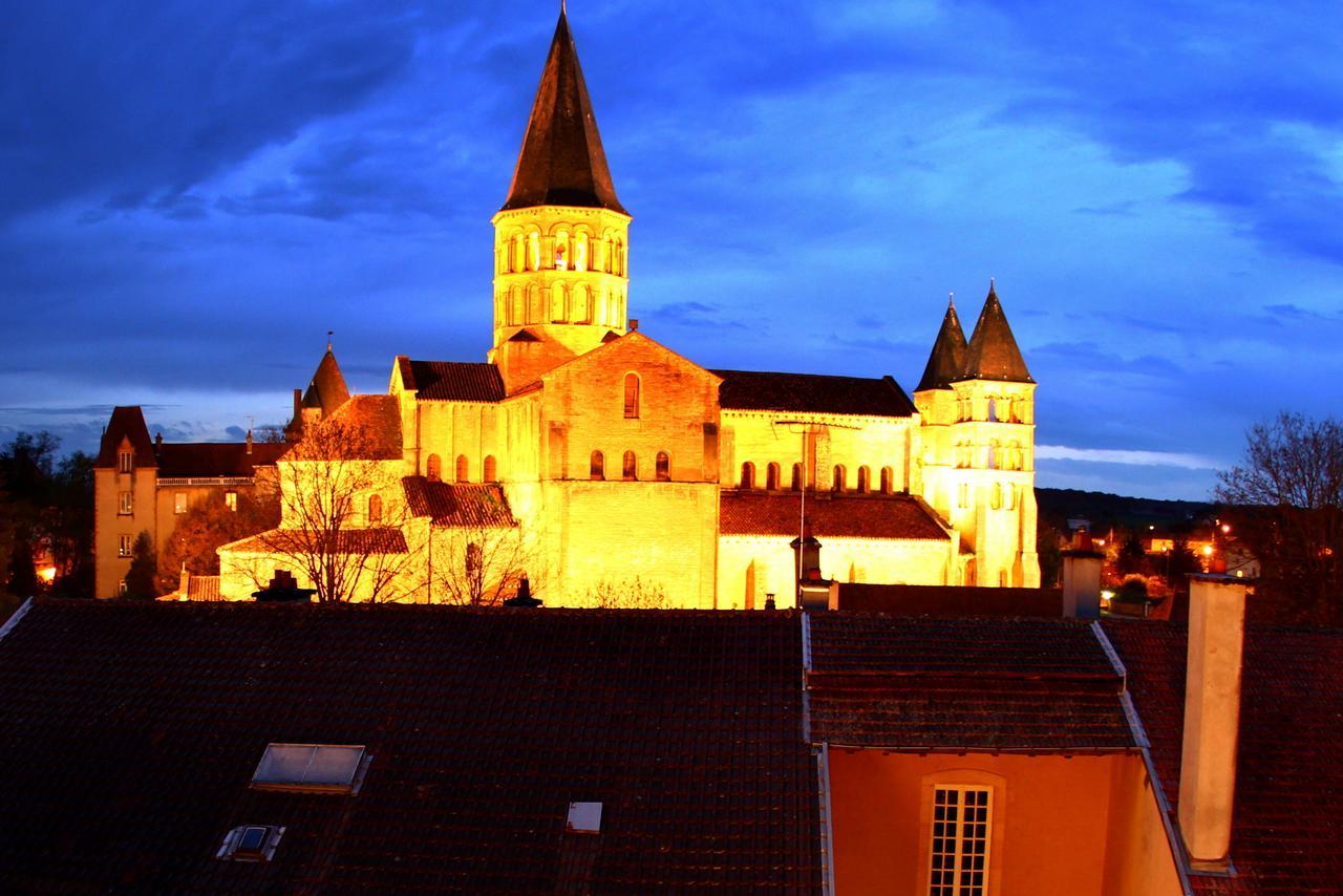 De La Basilique 3*